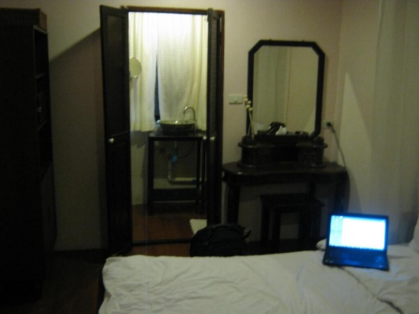 1_Mein_Zimmer_in_Bangkok